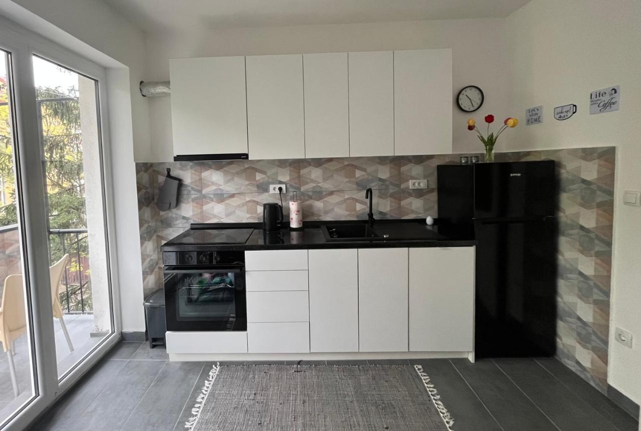 Apartment Lala ซอมโบร์ ภายนอก รูปภาพ